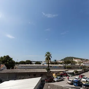 Apinelo Port Gasthuis Split